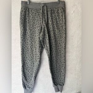 90 Degree Reflex Leopard Print Jogger Pants Size M